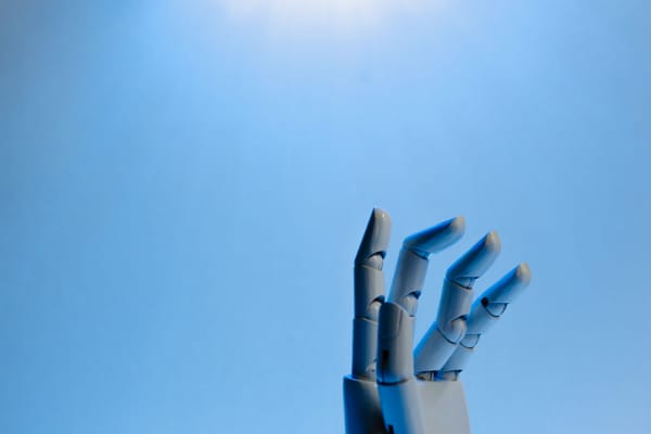 Success Patterns in Deep Tech Commercialization